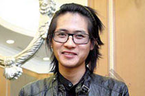 韩寒回应“起诉方舟子” 称官司胜算大