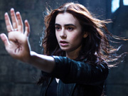 圣杯神器：骸骨之城