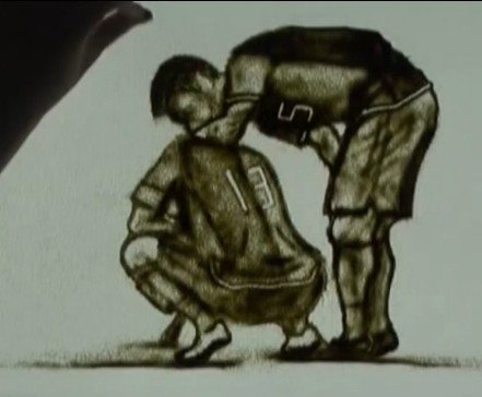 球迷沙画致敬国安老男孩