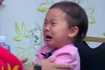 小甜馨不慎打哭自己