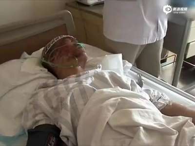 [视频]天津公安局实拍爆炸救援场景 消防员受访哽咽