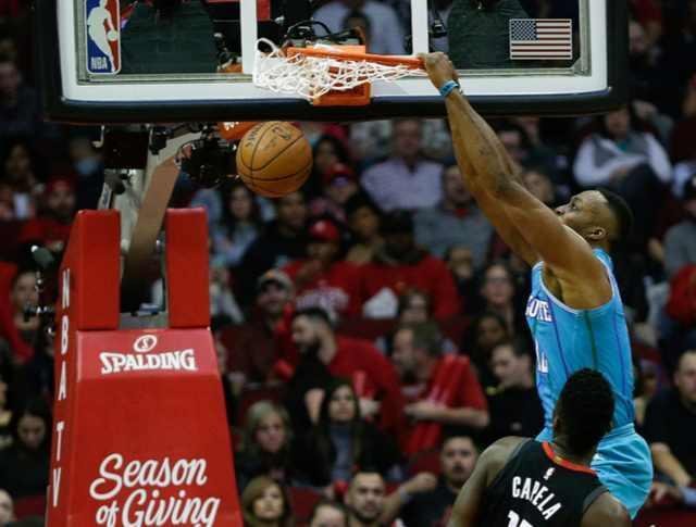 晃哈登保罗 血冒阿里扎 隔扣卡佩拉!霍华德砍2