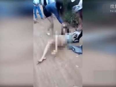 [视频]海南一名15岁少女遭人围殴 被扒衣拍视频