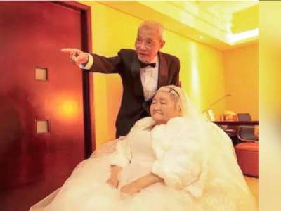 [视频]情人节最温暖告白！84岁老人包下整楼示爱老伴
