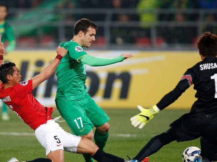 亚冠:国安2-0完胜浦和