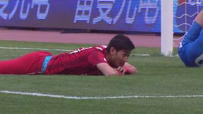 武磊远射造刘殿座脱手 于海补射遗憾中柱