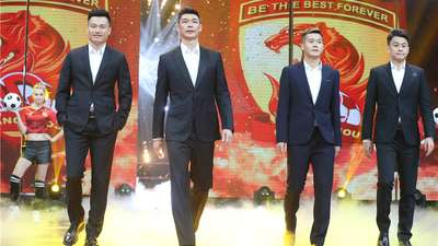 申花董事长:新帅人选近日公布 明年继续加大引