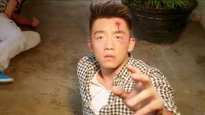 《<em>有种你爱我</em>》曝<em>郑凯</em>江一燕激情床戏片段_百