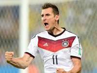 五神锋延续德意志传统  一尊神令梅西汗颜