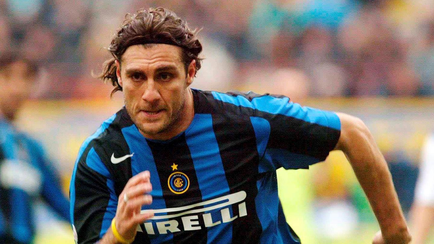 维埃里国米十佳球 高难度凌空垫射+打爆图拉姆