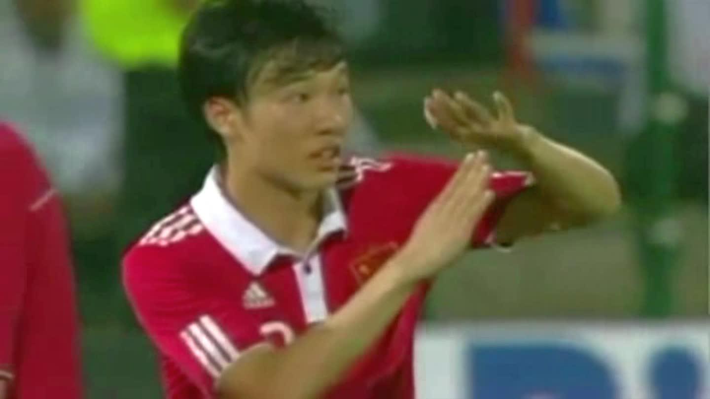 中国近10年最牛任意球 邓卓翔S型电梯球打晕