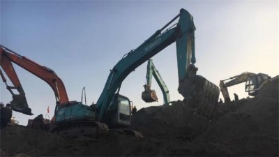 70小时救援坠井男童 