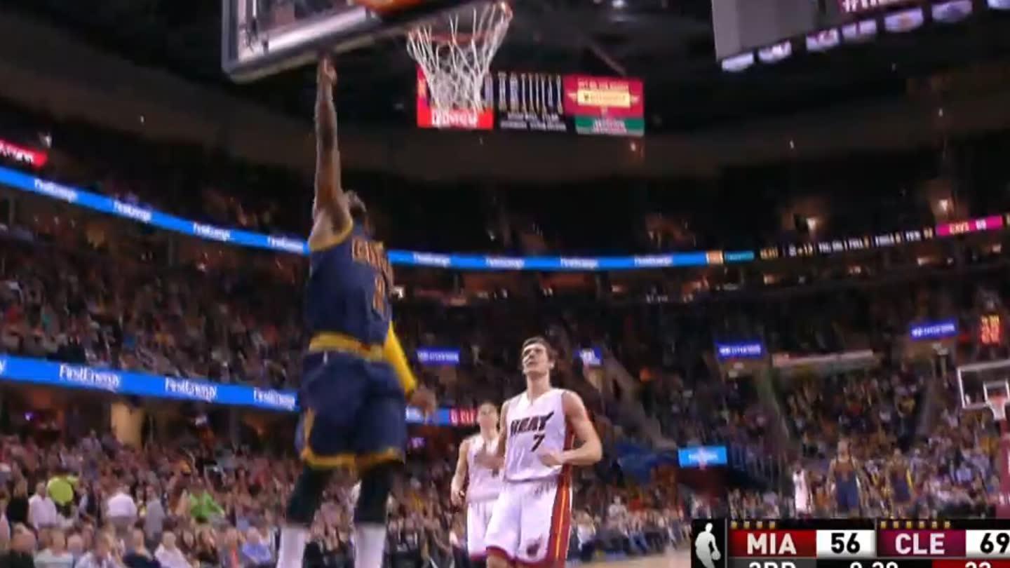 NBA-欧文快手抢断一条龙上篮得手