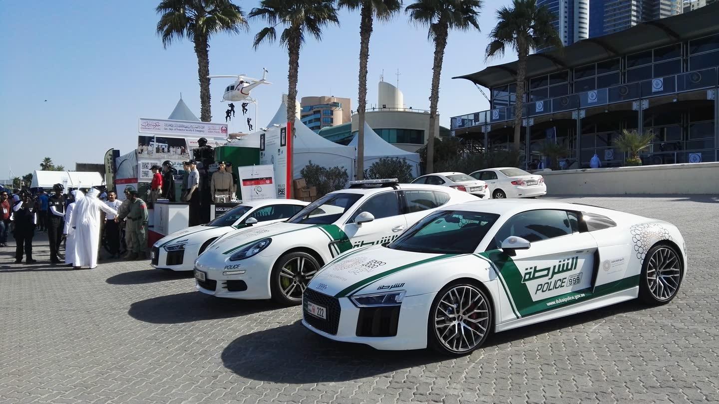 Dubai Police Cars | HDWalle