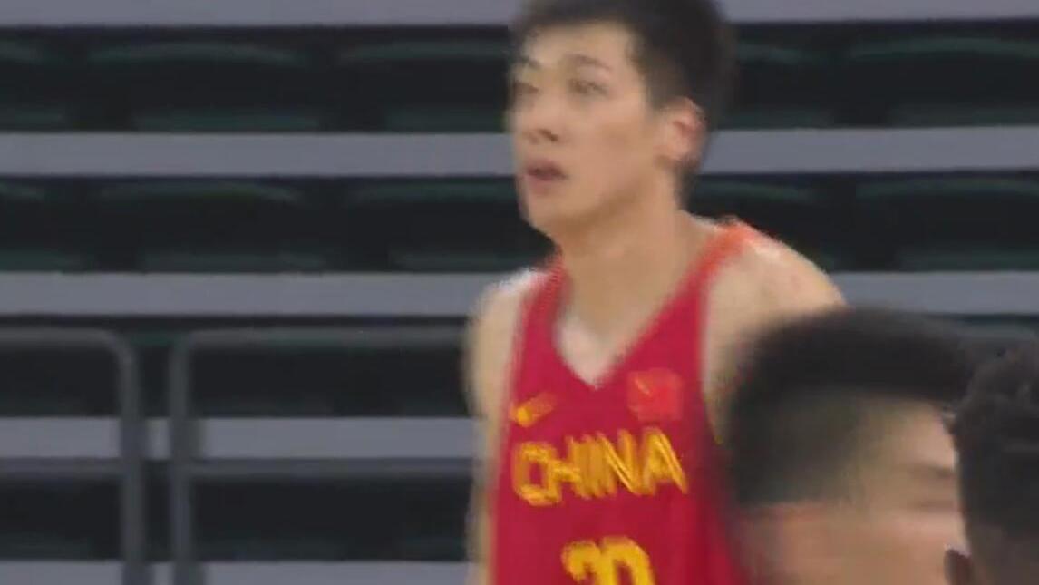 许晋哲谈两岸球员不同:CBA球员不动脑 体院有弊端