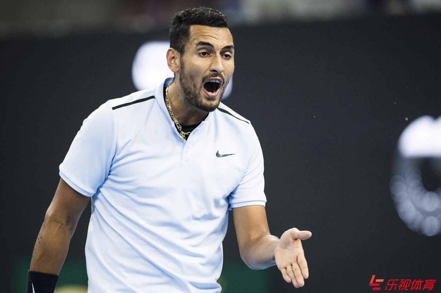 中网男单决赛:纳达尔VS克耶高斯 张丰毅开球