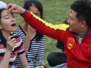 陈一冰秒变“男神经”