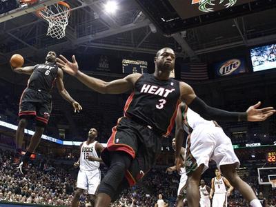 最默契二人组!詹姆斯&韦德热火时期最强表演